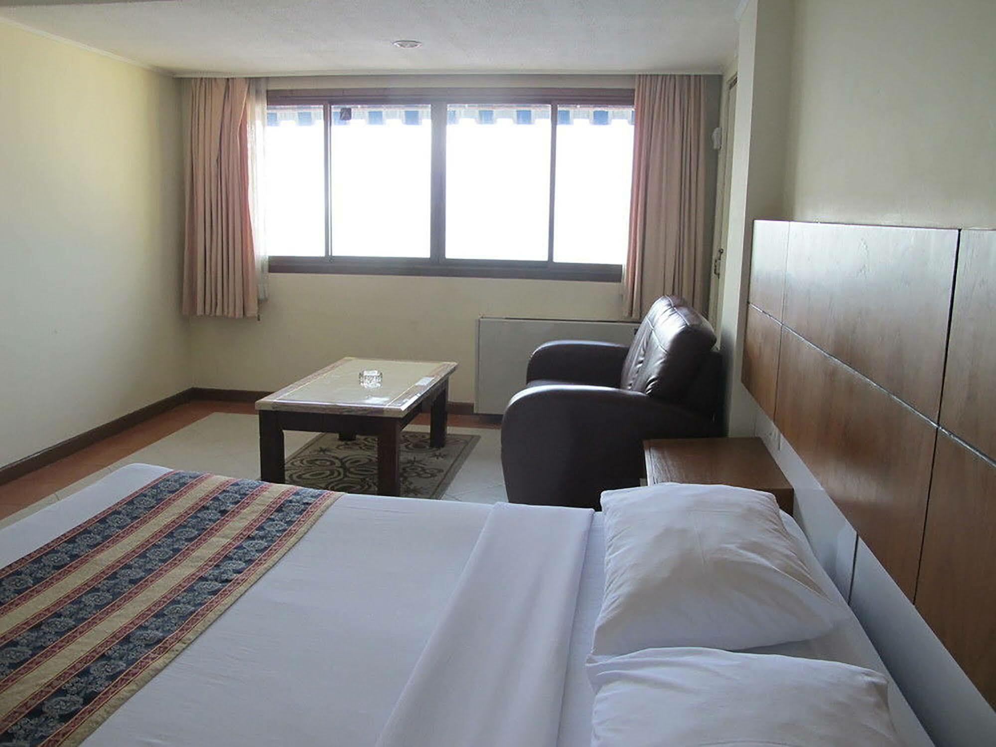 Diamond Beach Hotel 芭達亞 外观 照片